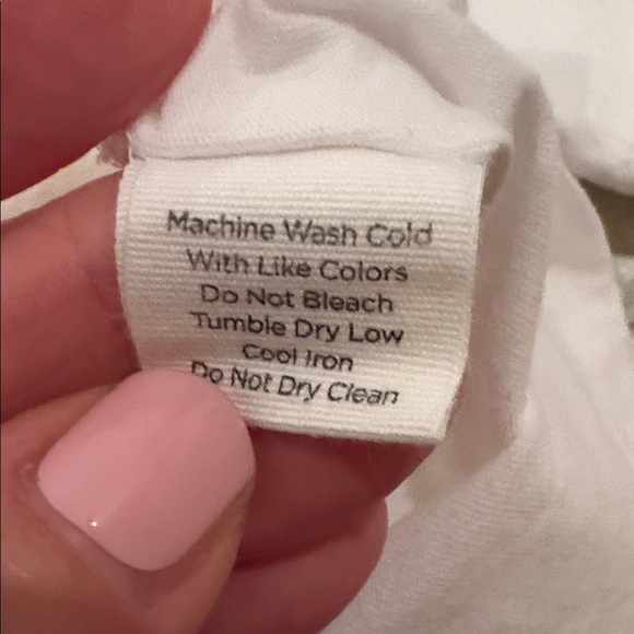 Isa & Ella White Cropped T-Shirt - Picture 7 of 7